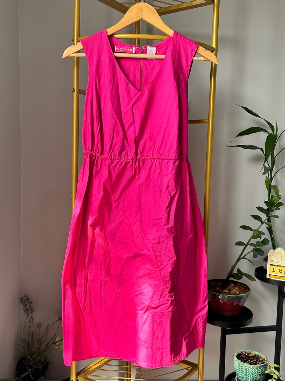Liz Lange for Target maternity Hot Pink Sleeveless V-Neck stretch dress size M